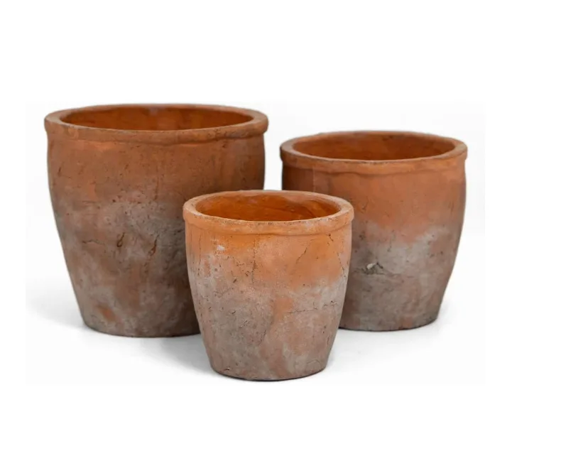 Urban Trends: Vervain Ceramic Flower Pots