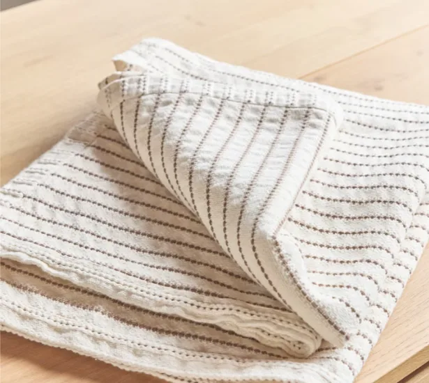 Avocado: Cotton Throw Blanket