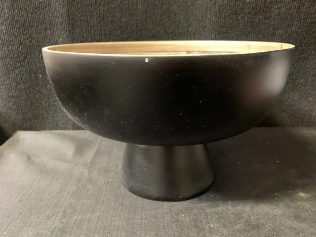 Urban Trends Bamboo Lacquer Bowl With Base;