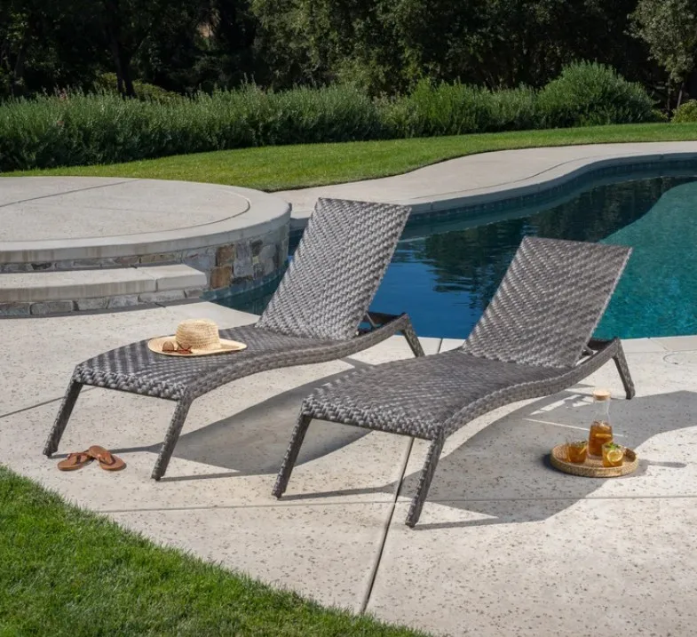 Sunvilla Nora Woven Chaise Lounge With Wheels