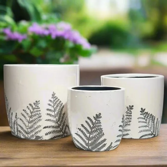 Urban Trends Ceramic Pots With Bottom Fern Leaf Design