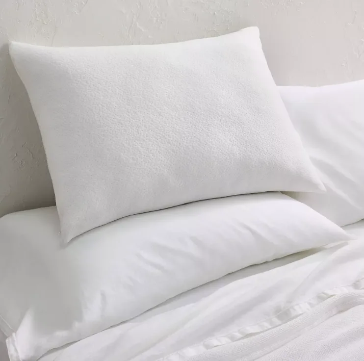 Beautyrest: Black Cooling Memory Foam + Gel Fiber Filled Queen Pillows